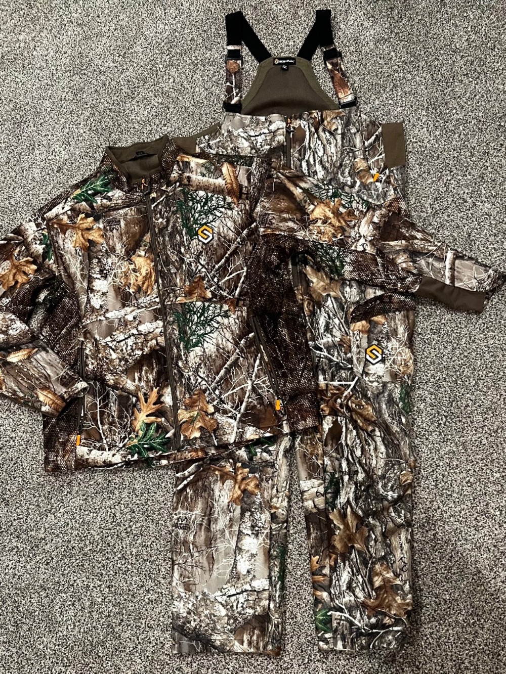 SCENTLOK Forefront Mens Hunting Jacket and Bibs in Realtree Edge